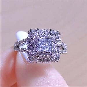 Elegant Silver Women's Ring